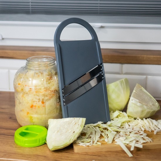 Shredder for cabbage and other vegetables