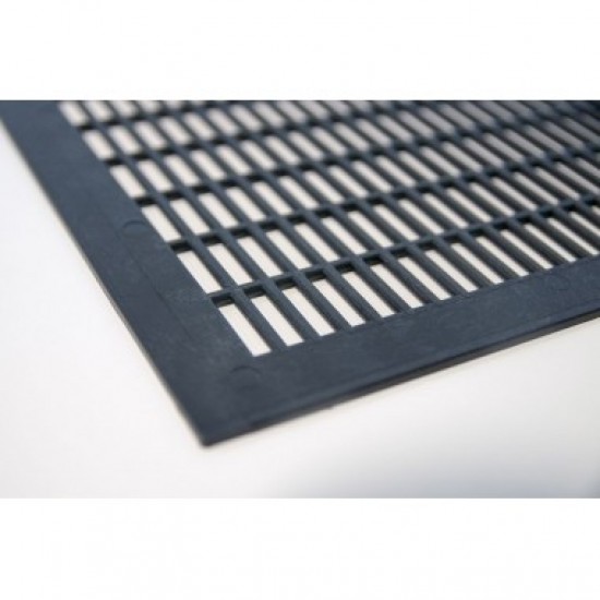 Решетка перегородки Dadant/Langstroth, пластик, черная, горизонтальная, толстая ( 418 x 490 мм )